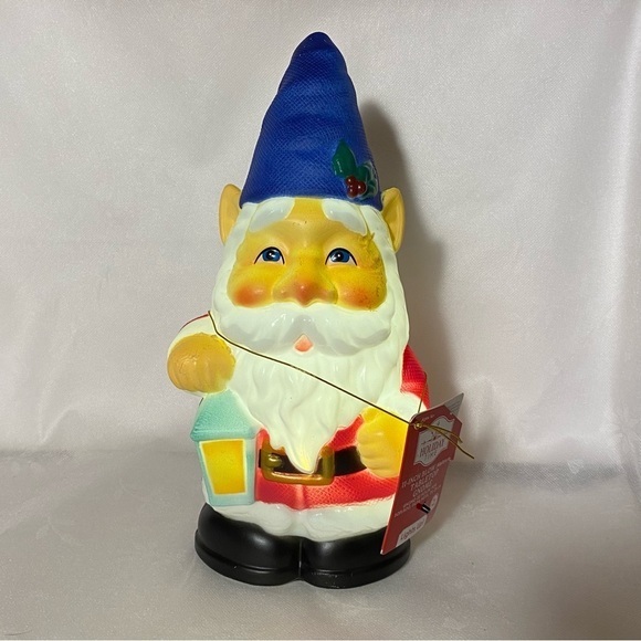 Gnome Blow Mold Size 11”‎ Table Top Lights Up New - Picture 1 of 8